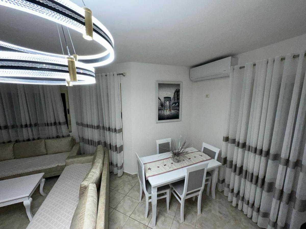 Spacious 2 Bedroom Apartment In Durres Beach מראה חיצוני תמונה