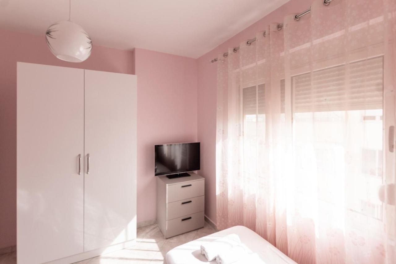 Spacious 2 Bedroom Apartment In Durres Beach מראה חיצוני תמונה
